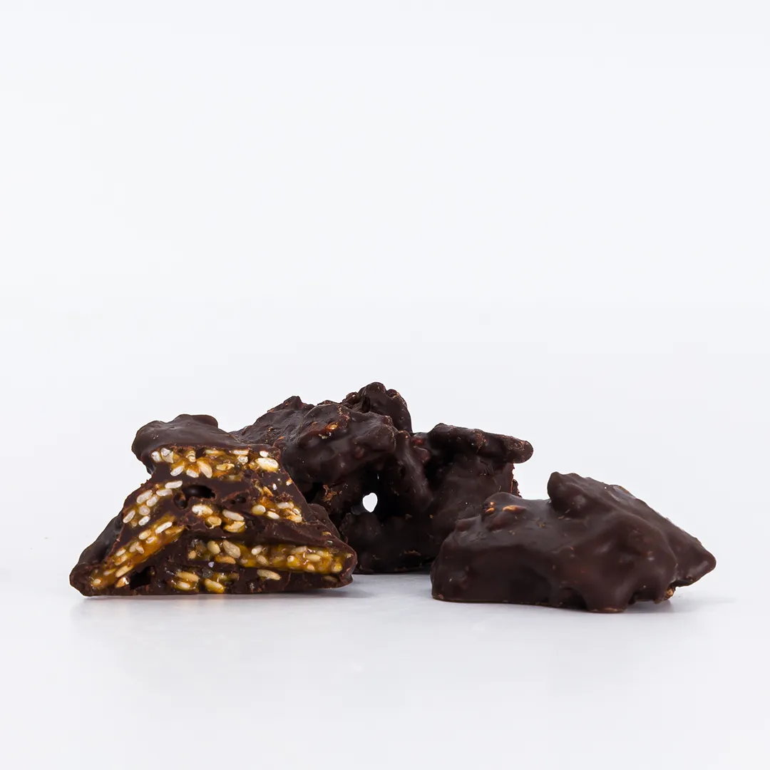 PLAQ Rochers Noir Nougatine Sésame rochers 84%