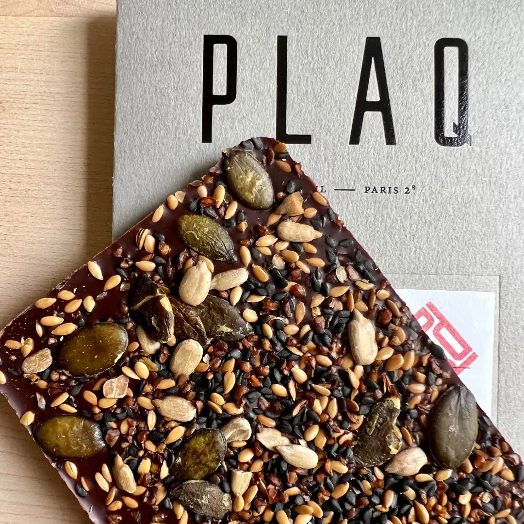 Plaq Maya Mountain tablette chocolat noir graines