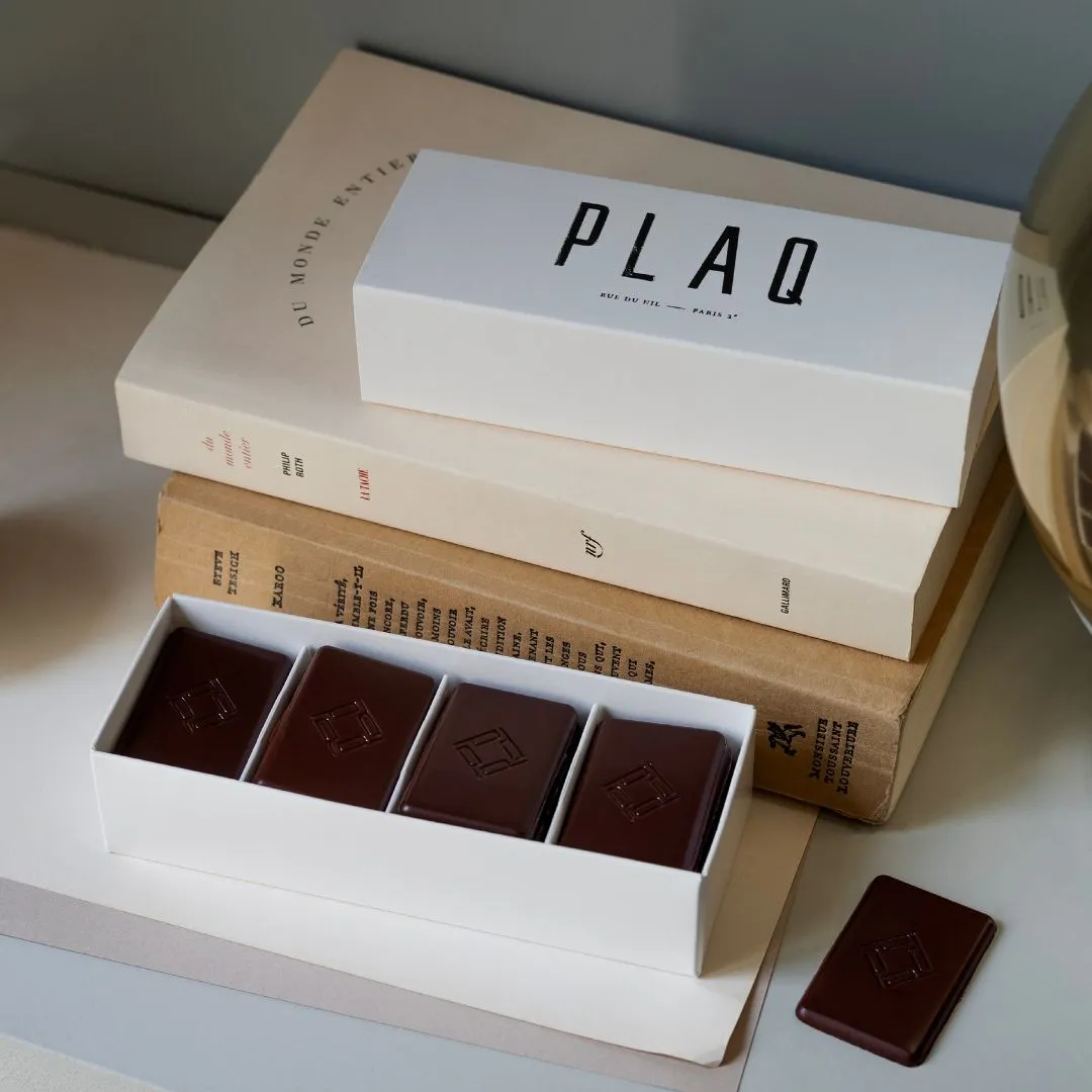 Plaq Nano boîte 32 chocolats noirs artisanaux