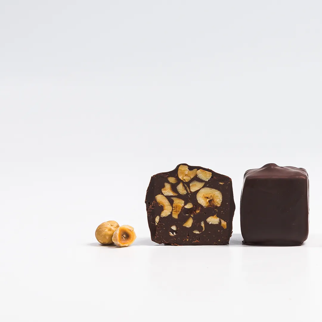 PLAQ Rocher Noir Praliné Noisettes rocher chocolat