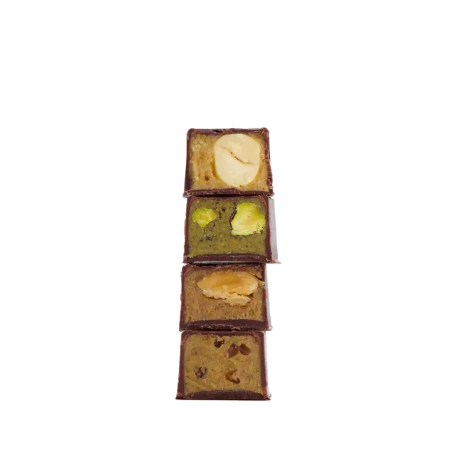Plaq 16 Bonbons Pur Noir coffret 4 pralinés classiques