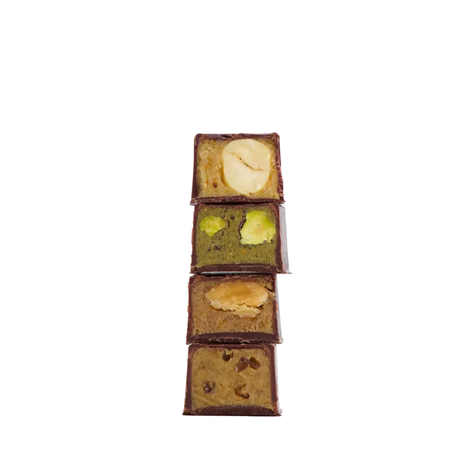 Plaq 16 Bonbons Pur Noir coffret 4 pralinés classiques