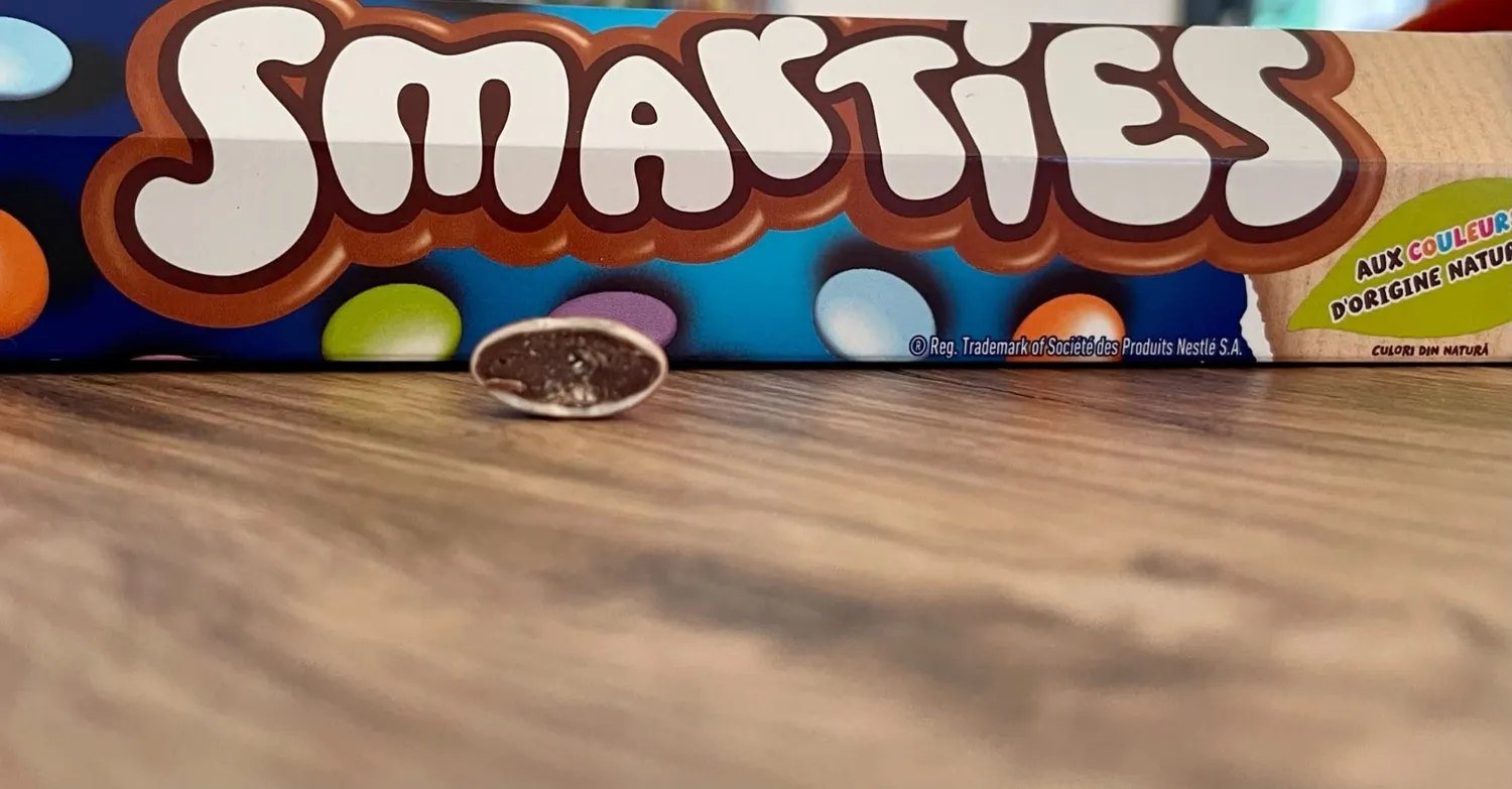 Smarties Tube géant bonbons chocolat au lait 130g huit couleurs