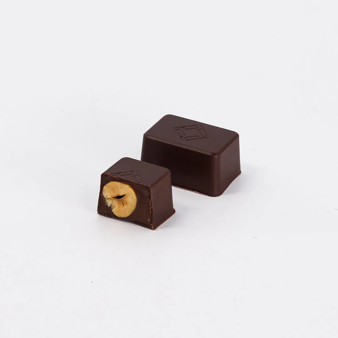 Plaq Kamili 76% bonbons craquants noisettes fondants