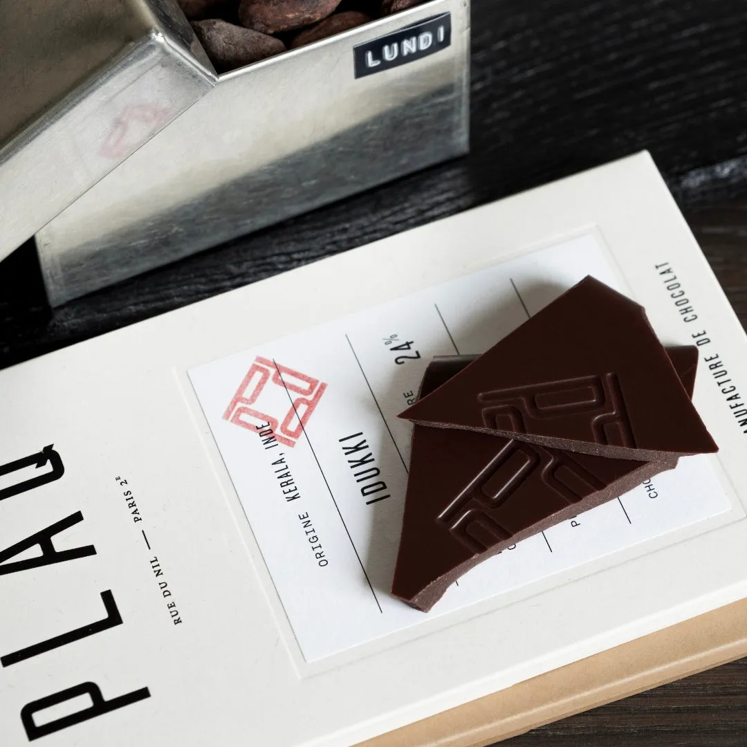 PLAQ Noir Idukki 76% tablette pain grillé épicé