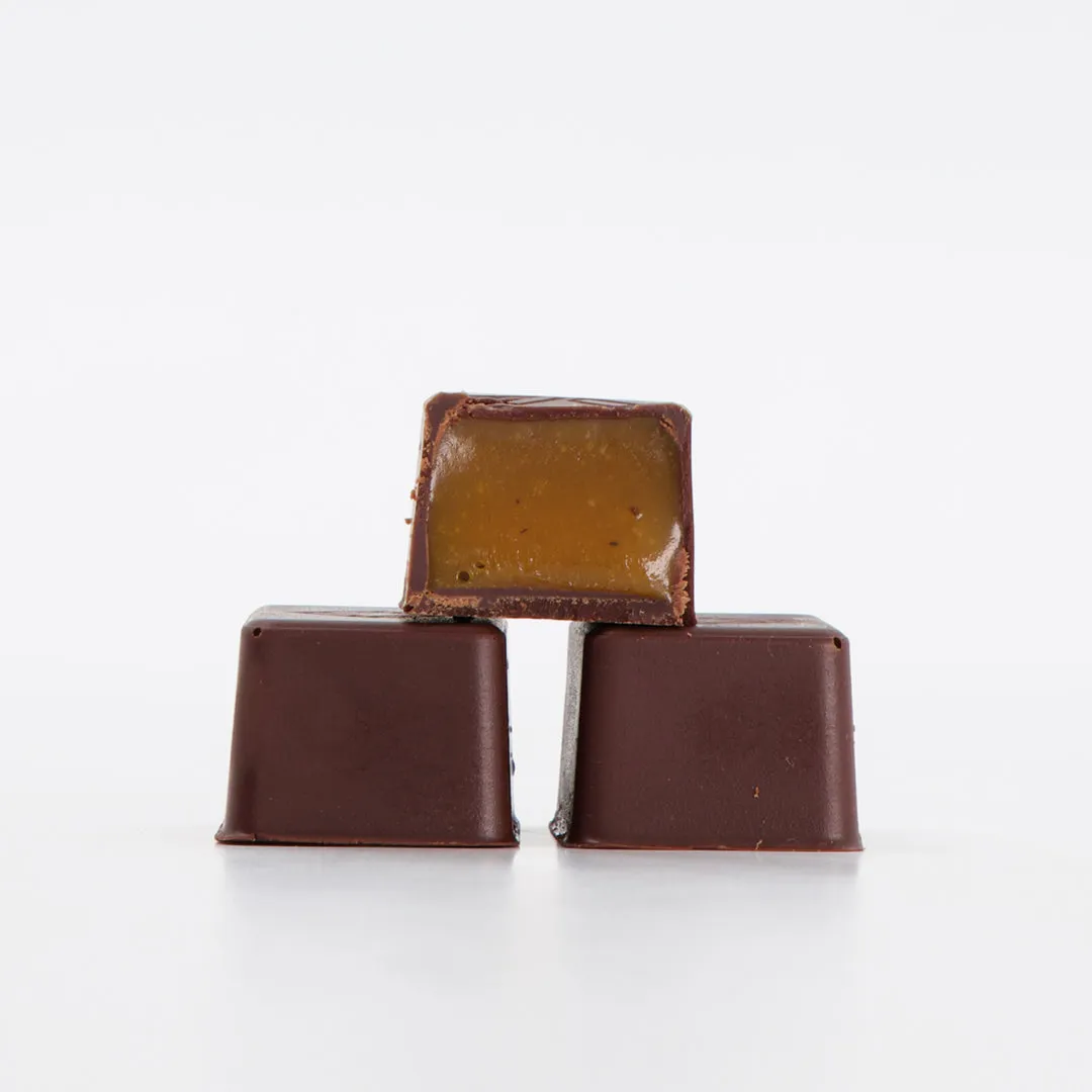 PLAQ Bonbons Chocolat Noir Caramel Vanille Boîte 16