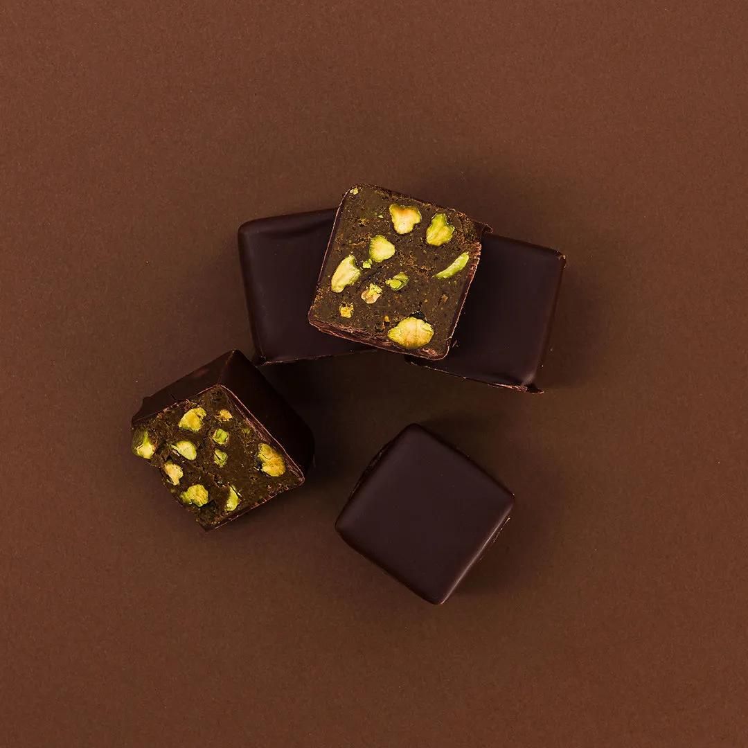Plaq Rocher Noir Praliné Pistaches rocher chocolat