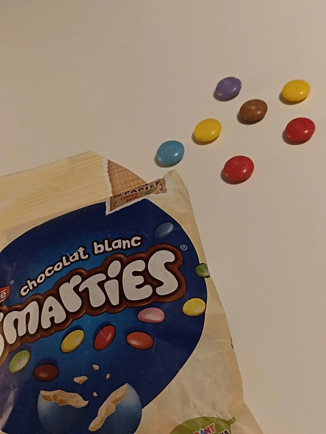 Smarties White billes chocolat blanc 250 g colorées