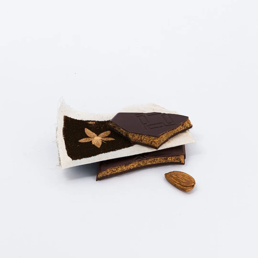 PLAQ Kamili Praliné Amandes Fleur d'Oranger tablette peu sucrée